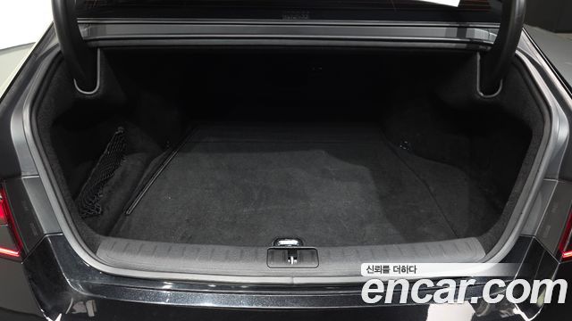 Genesis G90 (RS4) Gasoline 3.5 Turbo AWD 2023 — фото 20