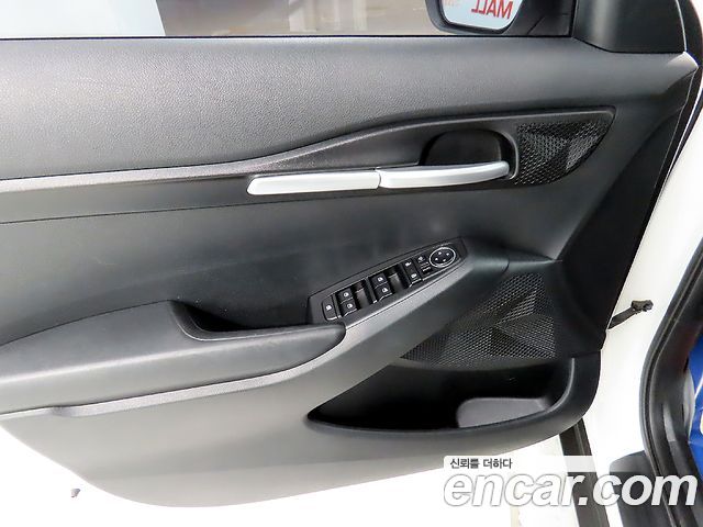 Kia Seltos Gasoline 1.6 Turbo 2WD Prestige 2023 — фото 17