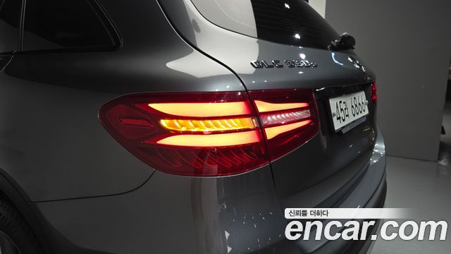 Mercedes-Benz GLC-Class (X253) GLC350e 4MATIC Premium 2019 — фото 23