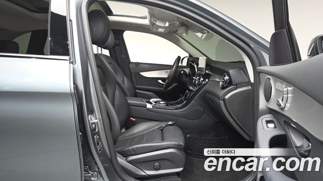 Mercedes-Benz GLC-Class (X253) GLC350e 4MATIC Premium 2019 — фото 26