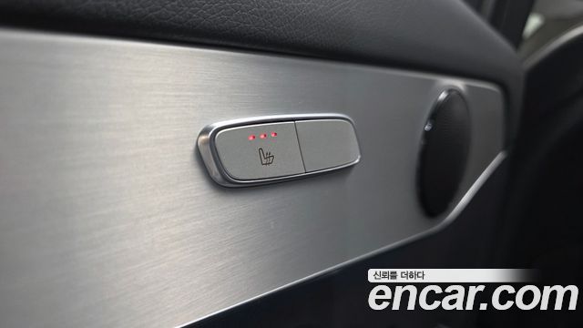 Mercedes-Benz GLC-Class (X253) GLC350e 4MATIC Premium 2019 — фото 31