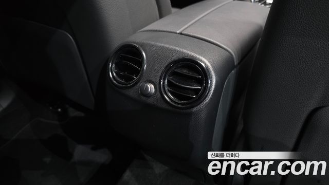 Mercedes-Benz GLC-Class (X253) GLC350e 4MATIC Premium 2019 — фото 33