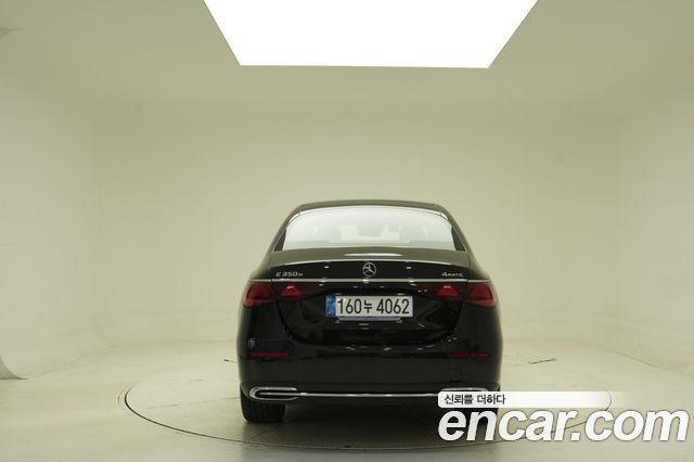 Mercedes-Benz E-Class (W214) E350e 4MATIC 2025 — фото 4