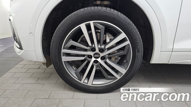 Audi Q5 (FY) 40 TDI Quattro Premium 2022 — фото 5