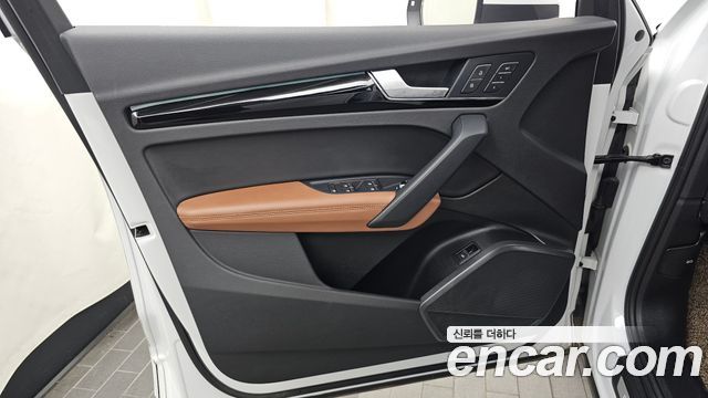 Audi Q5 (FY) 40 TDI Quattro Premium 2022 — фото 24