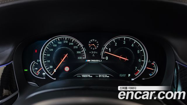 BMW 7 Series (G11) M760Li xDrive 2017 — фото 8