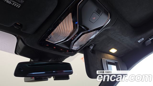 BMW 7 Series (G11) M760Li xDrive 2017 — фото 16