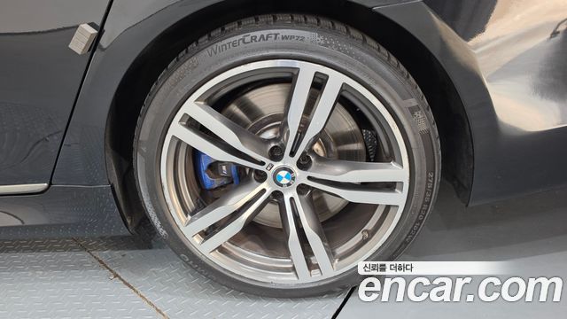 BMW 7 Series (G11) M760Li xDrive 2017 — фото 21