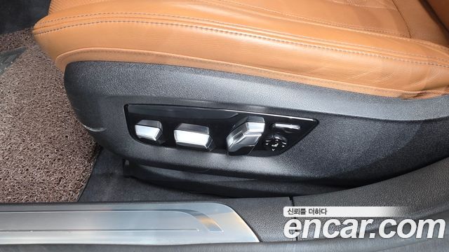BMW 7 Series (G11) M760Li xDrive 2017 — фото 34