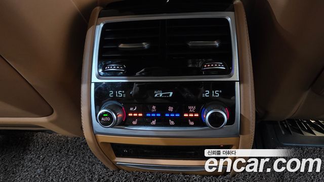 BMW 7 Series (G11) M760Li xDrive 2017 — фото 41