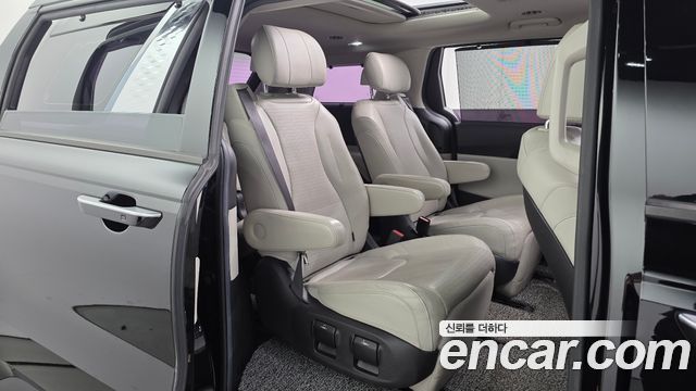 Kia Carnival (IV) Gasoline 7-Seater Signature 2021 — фото 11