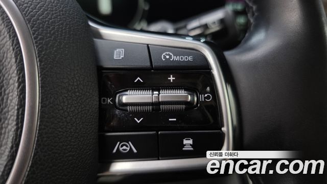 Kia Carnival (IV) Gasoline 7-Seater Signature 2021 — фото 18