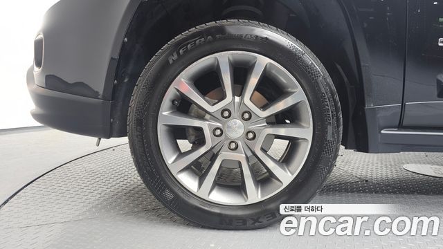 Jeep Compass 2.4 Limited 1st 2015 — фото 5