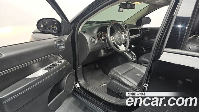 Jeep Compass 2.4 Limited 1st 2015 — фото 10