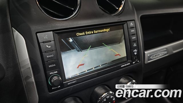 Jeep Compass 2.4 Limited 1st 2015 — фото 15
