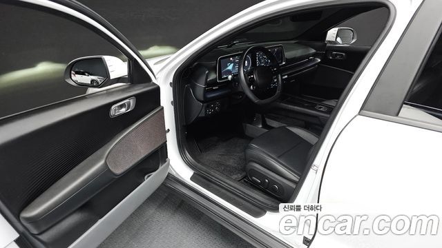 Hyundai Ioniq 6 Standard E-Value+ 2025 — фото 10