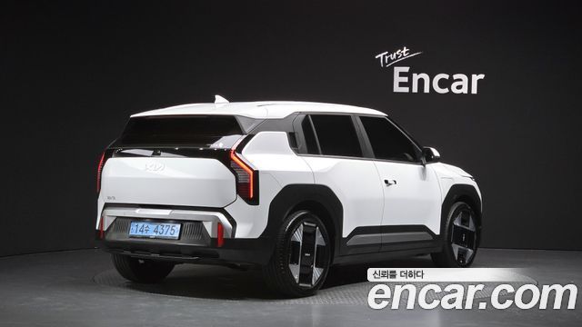 Kia EV3 Long Range 2WD AIr 2025 — фото 2