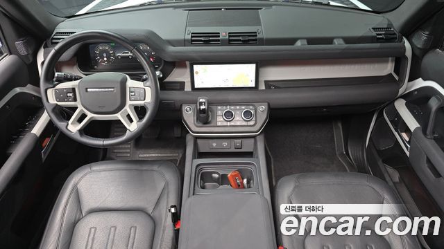 Land Rover Defender (L663) 110 D250 SE 2022 — фото 7