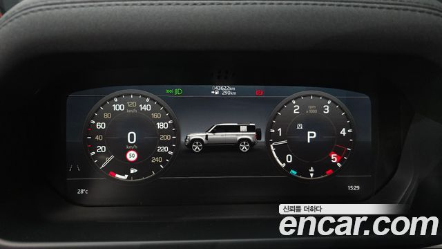 Land Rover Defender (L663) 110 D250 SE 2022 — фото 8