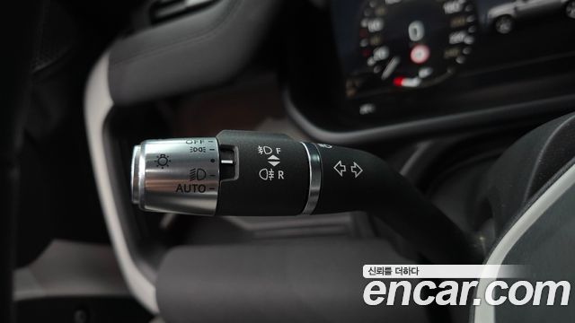 Land Rover Defender (L663) 110 D250 SE 2022 — фото 27