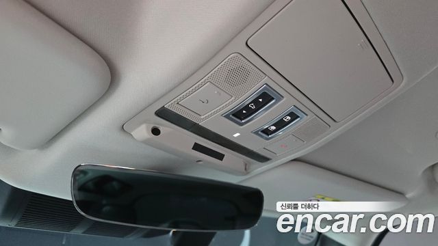 Land Rover Defender (L663) 110 D250 SE 2022 — фото 29