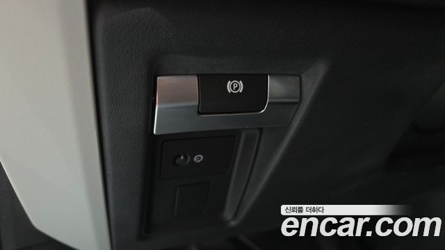 Land Rover Defender (L663) 110 D250 SE 2022 — фото 30
