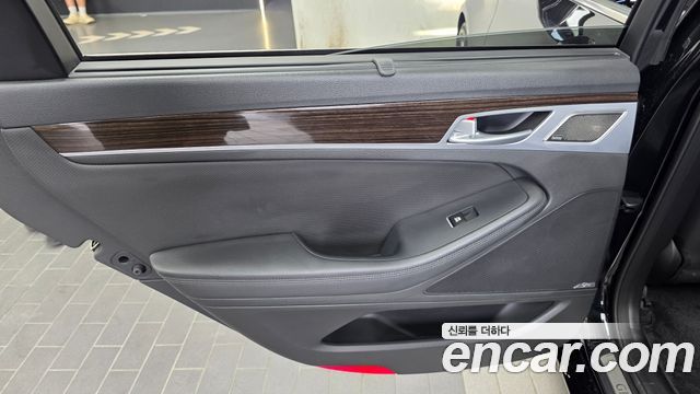 Genesis G80 3.3 GDI Premium Luxury 2017 — фото 25
