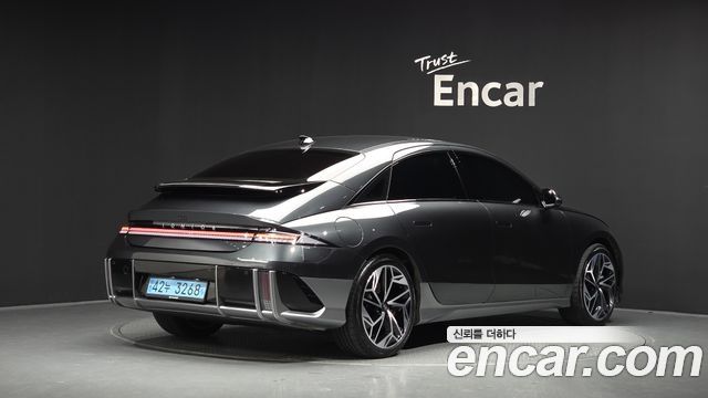 Hyundai Ioniq 6 Long Range AWD Exclusive + 2023 — фото 2