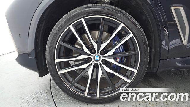 BMW X5 (G05) M50i 2021 — фото 5