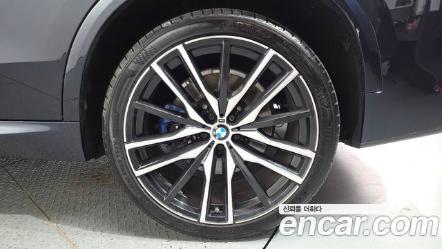 BMW X5 (G05) M50i 2021 — фото 21