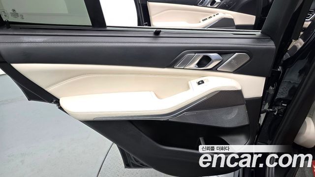 BMW X5 (G05) M50i 2021 — фото 25