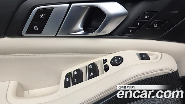 BMW X5 (G05) M50i 2021 — фото 27