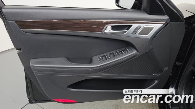 Genesis G80 3.3 GDI Prestige 2019 — фото 24