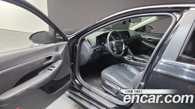 Hyundai Sonata Hybrid (DN8) Modern 2022 — фото 10