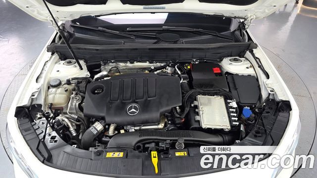Mercedes-Benz GLB-Class (X247) GLB200 d 2022 — фото 6