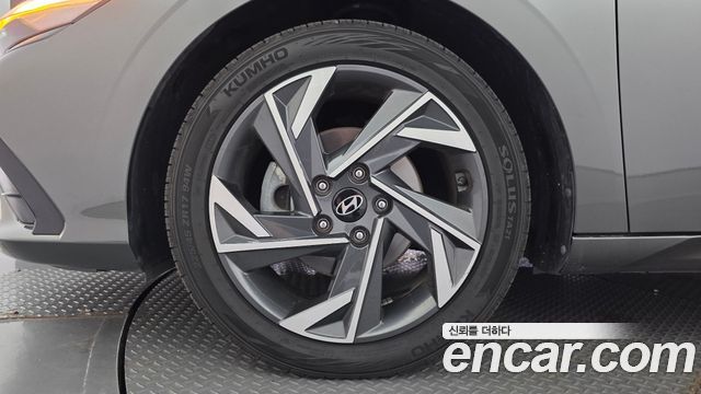 Hyundai Avante (CN7) 1.6 Inspiration 2024 — фото 5
