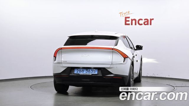 Kia EV6 Standard Light 2024 — фото 4