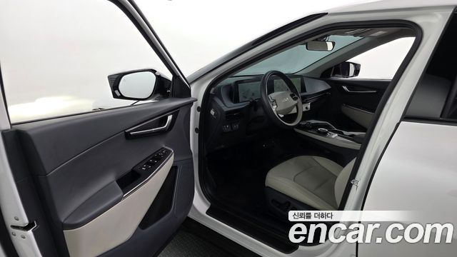 Kia EV6 Standard Light 2024 — фото 10