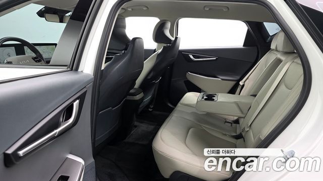 Kia EV6 Standard Light 2024 — фото 15