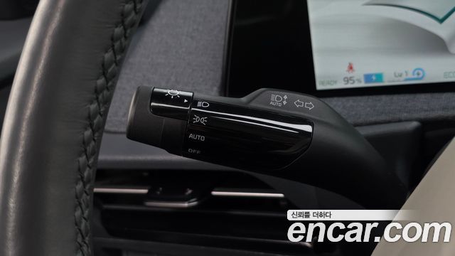 Kia EV6 Standard Light 2024 — фото 33