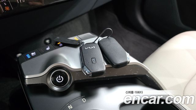Kia EV6 Standard Light 2024 — фото 37