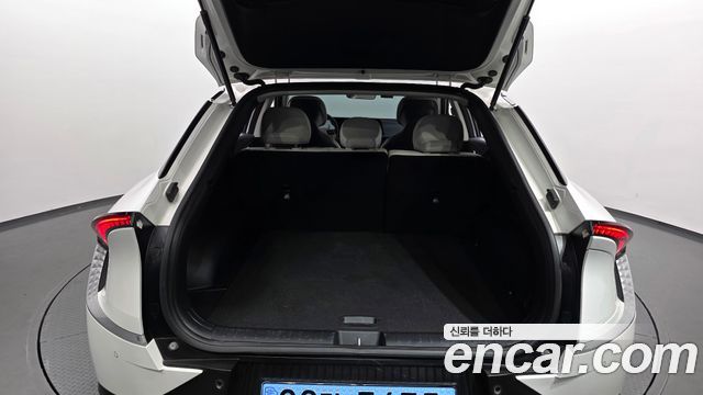 Kia EV6 Standard Light 2024 — фото 38