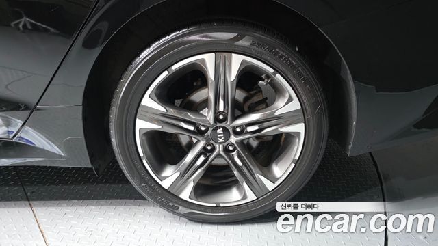 Kia K5 (III) 2.0 Prestige 2020 — фото 21
