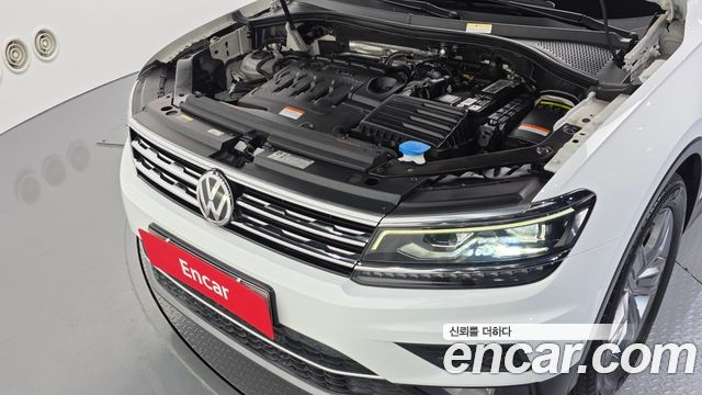 Volkswagen Tiguan (II) 2.0 TDI 4Motion Prestige 2018 — фото 6