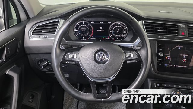 Volkswagen Tiguan (II) 2.0 TDI 4Motion Prestige 2018 — фото 11