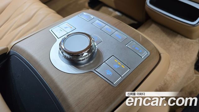Genesis G80 (RG3) Gasoline 2.5 Turbo AWD 2025 — фото 19