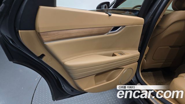 Genesis G80 (RG3) Gasoline 2.5 Turbo AWD 2025 — фото 25