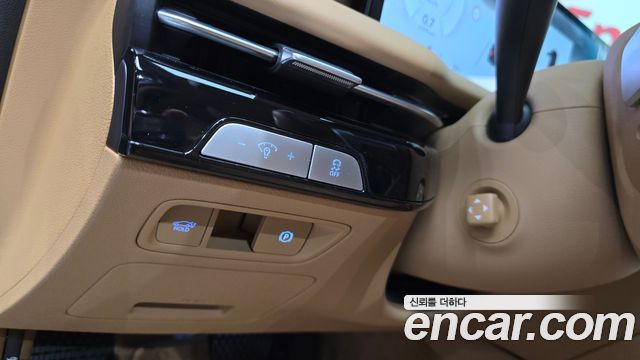 Genesis G80 (RG3) Gasoline 2.5 Turbo AWD 2025 — фото 29
