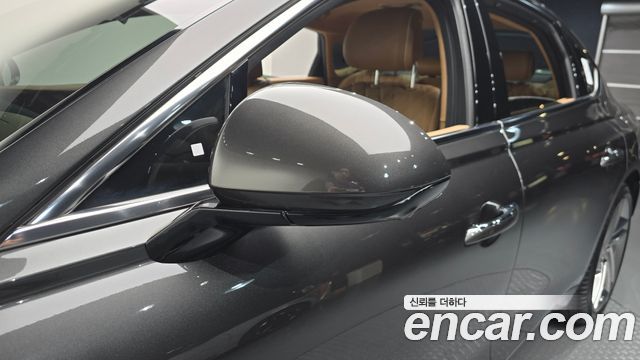 Genesis G80 (RG3) Gasoline 2.5 Turbo AWD 2025 — фото 31