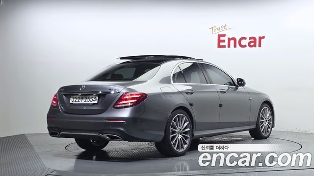 Mercedes-Benz E-Class (W213) E350 4MATIC AMG Line 2019 — фото 2